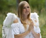 woman_angel_costume_kindlephoto-8131448