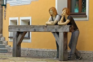 sculpture-368684_1280